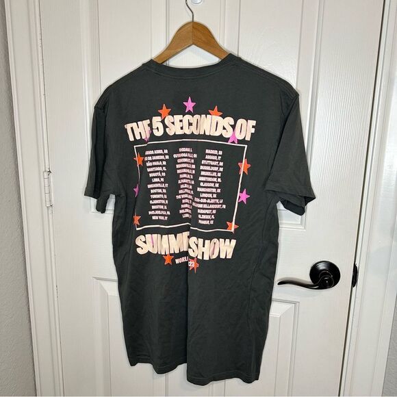 5 Seconds Of Summer 5SOS Summer Show World Tour 2023 Lips Graphic Tee Sz L Indie - Picture 3 of 5
